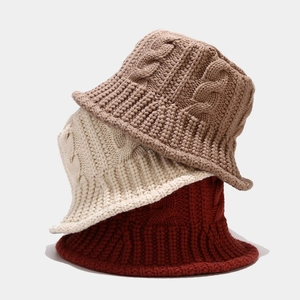 Women's knit bucket hat with cable pattern in khaki, beige and brick red colors
