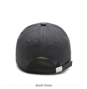 Vue arrière de la casquette baseball gris foncé avec boucle métallique réglable
