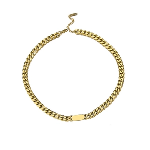Golden chunky Cuban chain necklace in stainless steel with rectangle plate pendant