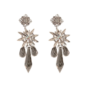 Elegant silver flower earrings with vintage crystal drop tassels in minimalist style