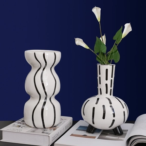 Modern Minimalist Ceramic Vase Hand Painted Black Striped Decorative Nordic Style Flower Pot Tabletop Art Ornament