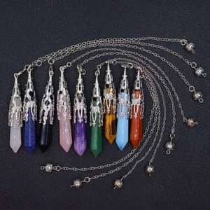 Vintage Hexagonal Prism Bullet Natural Stone Pendant Necklace For Women Retro Alloy Hollow Cap Amethyst Opal Crystal Point Pendant Neckwear Jewelry Gift