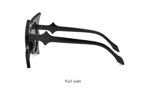 Seitenansicht-Detail der stilvollen schwarzen Sonnenbrille mit geometrischem Bügeldesign