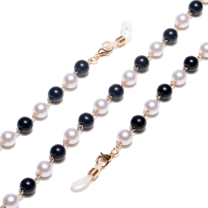 Cadena de perlas 8mm blancas y negras para gafas y mascarillas con cierres dorados