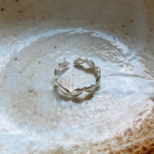 Minimalist 925 sterling silver olive leaf branch open ring for women in rustic bowl