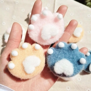 Handheld cute cartoon cat paw plush brooches in macaron colors for bag decoration