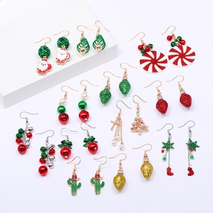 Weihnachtsohrringe Für Damen Legierung Emaille Weihnachtsmann Rentier Glocke Baum Birne Schneeflocke Süßigkeiten Schmuck Geschenk