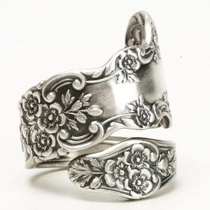 Vintage Spoon Ring Alloy Floral Engraved Rose Pattern Wide Band Spiral Design Jewelry For Women