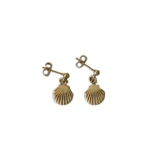 Elegant 14K gold plated titanium steel starfish shell stud earrings with glossy finish
