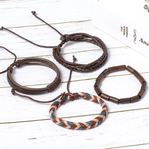 Ensemble de bracelets multicouches rétro avec cuir, perles de bois et cordon de coton coloré