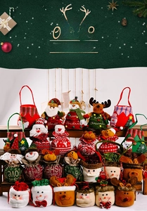 Detail von Weihnachts-Geschenktüten mit Cartoon Weihnachtsmann Schneemann Elch