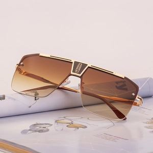 Fashionable oversized square pilot sunglasses for men with gold frames and brown lenses