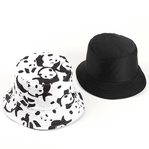 Bob réversible avec imprimé panda mignon et coton noir uni pour protection solaire