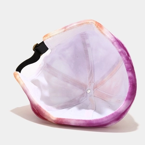 Bonnet docker tie-dye violet et orange avec sangle réglable et boucle métallique