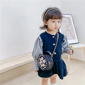 Children's navy woven round crossbody bag with 3D flowers and gold chain strap