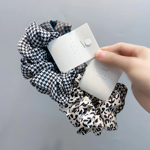 Three-piece set of stylish houndstooth and leopard print elastic hair scrunchies