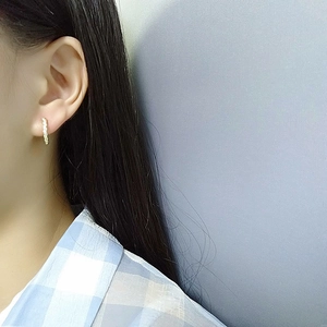 Minimalist gold-plated 925 sterling silver hoop earrings with a twisted rope design for women