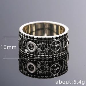 Steampunk Zahnrad Ring in Altsilber-Optik mit industriellen mechanischen Details