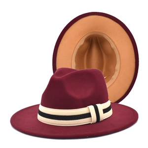 Chapeau fedora bicolore en laine bordeaux et camel avec ruban rayé décoratif
