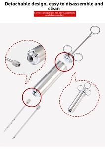 Détail de l'injecteur de viande en acier 304 avec pièces amovibles et vis de fixation