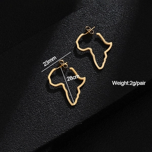 Detailed macro view of gold African map earrings with dimensions and weight info