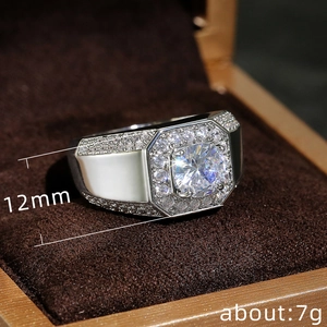 Luxe herenring 18K witgoud verguld met ronde CZ-stenen en een breedte van 12mm