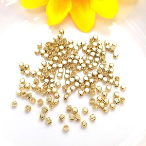 Polierte quadratische 14k Gold-Zierperlen für DIY-Schmuckherstellung und Handwerk
