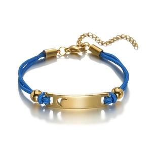 Bracciale intrecciato blu con piastra luna placcata oro 18K e chiusura a moschettone regolabile