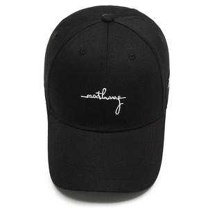 Gorra de béisbol negra elegante con bordado blanco 'nothing' en el panel frontal