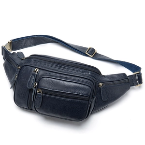 Sac banane en cuir grainé bleu foncé pour homme avec multiples zips et sangle réglable