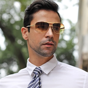 Men's vintage gold metal square frame sunglasses with gradient tea lenses for outdoors
