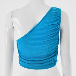 Detail of blue one-shoulder top with horizontal pleated texture and slim-fit elastic fabric