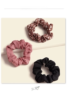 Three-piece set of high-elastic scrunchies in leopard print, pink, and black colors
