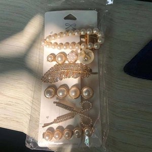 Elegantes 6-teiliges goldenes Haarklammern-Set mit künstlichen Perlen und Strass