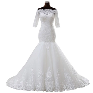 Robe de mariée sirène blanche avec encolure dentelle à épaules dénudées et paillettes