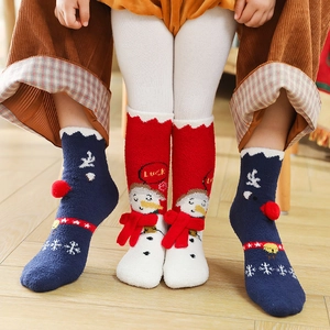 Warme Winter-Weihnachtssocken aus Korallenfleece mit 3D-Schneemann- und Schneeflocken-Motiv