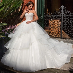 Elegant White Wedding Dress Off The Shoulder Sweetheart Neckline Lace Appliques Tulle Ball Gown With Train Lace Up Back