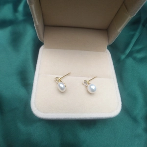 Elegant S925 silver freshwater pearl earrings with gold plating and cubic zirconia