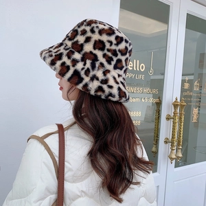 Vintage Damen Fischerhut mit Leopardenmuster aus dickem Plüsch für den Winter-Streetstyle
