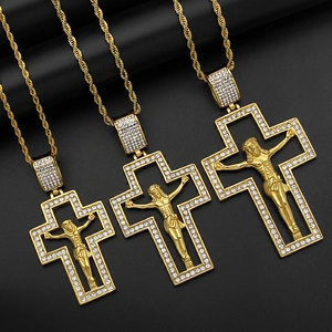 Ciondolo Croce di Gesù Religioso in Acciaio Inossidabile 316 Placcato Oro Strass Crocifisso Solo Ciondolo Senza Catena Per Uomo Donna