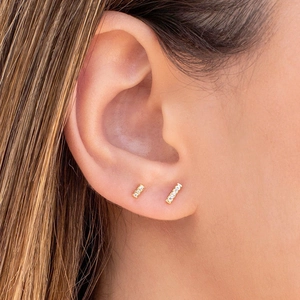 S925 silver minimalist gold rectangular stud earrings with inlaid cubic zirconia crystals