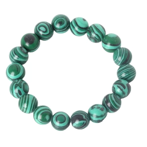 Minimalist green malachite beaded bracelet with natural striped patterns for unisex wear