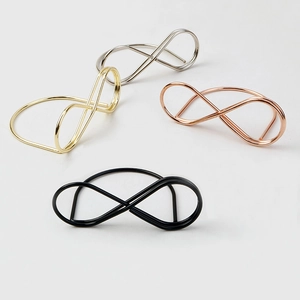 Infinity Shape Place Card Holder Metal Table Number Stand Memo Clip Desktop Wedding Restaurant Decoration Romantic