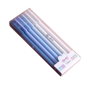 Set da 5 penne gel blu Morandi con illustrazione Chiikawa e custodia trasparente