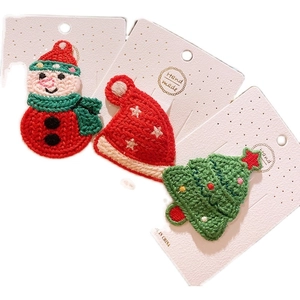 Barrettes de Noël brodées main avec motifs bonhomme de neige, bonnet et sapin festif