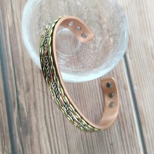 Adjustable copper magnetic therapy bracelet with gold and silver braided twist design