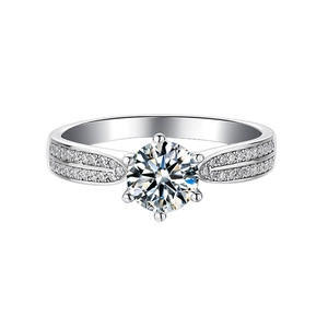 Classic S925 sterling silver ring with 1 carat D color moissanite stone in starlight setting