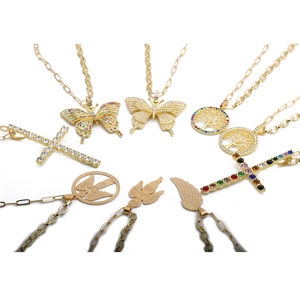 Colliers hip hop plaqués or avec pendentifs aile d'ange et papillon en acier inoxydable