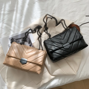 Women Shoulder Bag PU Leather V-Quilted Chevron Metal Chain Strap Fashion Trendy Flap Square Crossbody