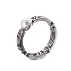 Minimalist Geometric Cutout Ring For Women Fashion Stainless Steel With Faux Artificial Pearl Elegant Jewelry 18K Gold Plated